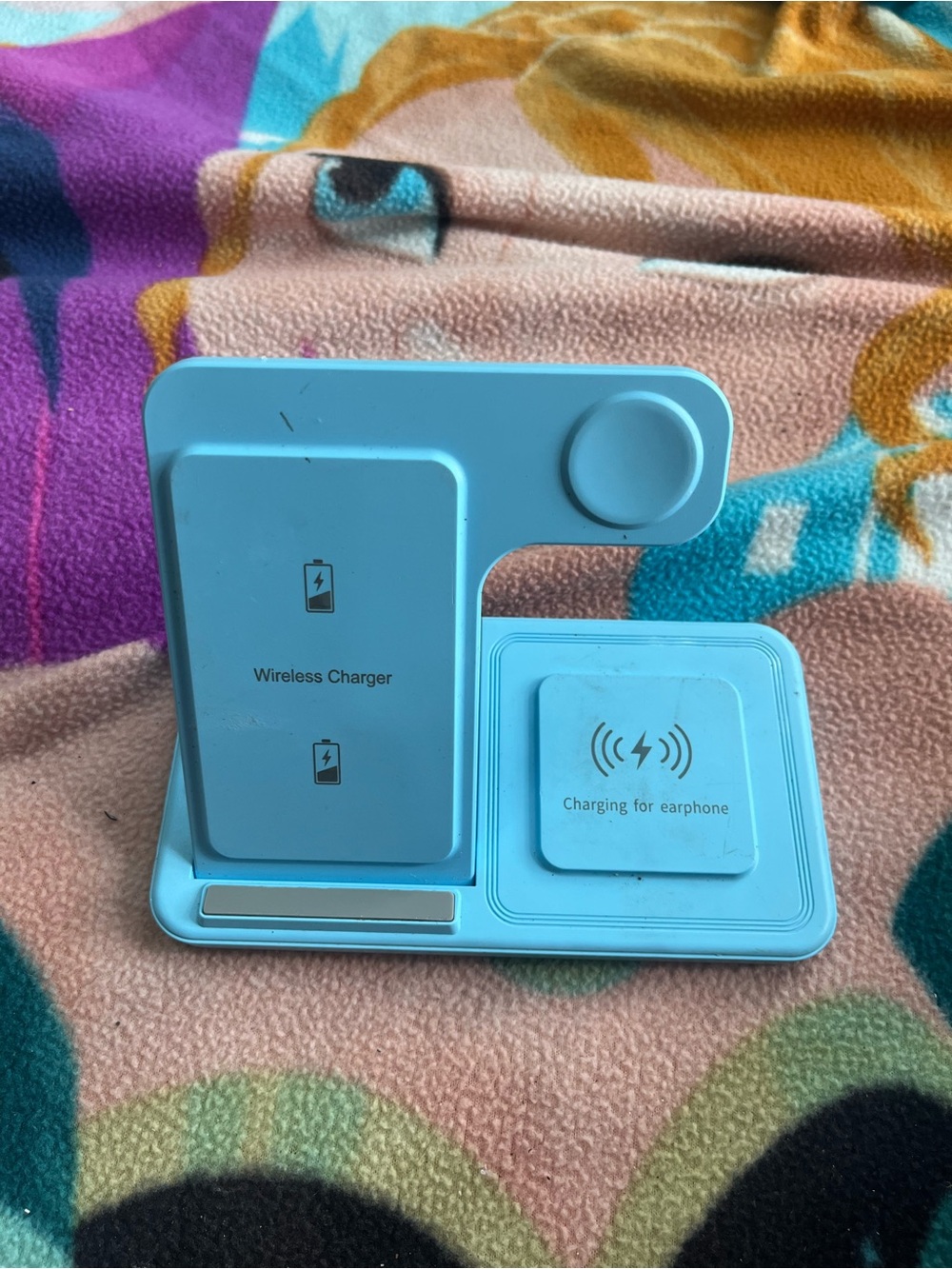 Blue Wireless 3-in-1 Charging Stand - Brand